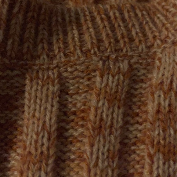 NWT- BlankNYC- Cozy Crew Neck Sweater - oversized for an XS Premium Quality - Picture 11 of 13